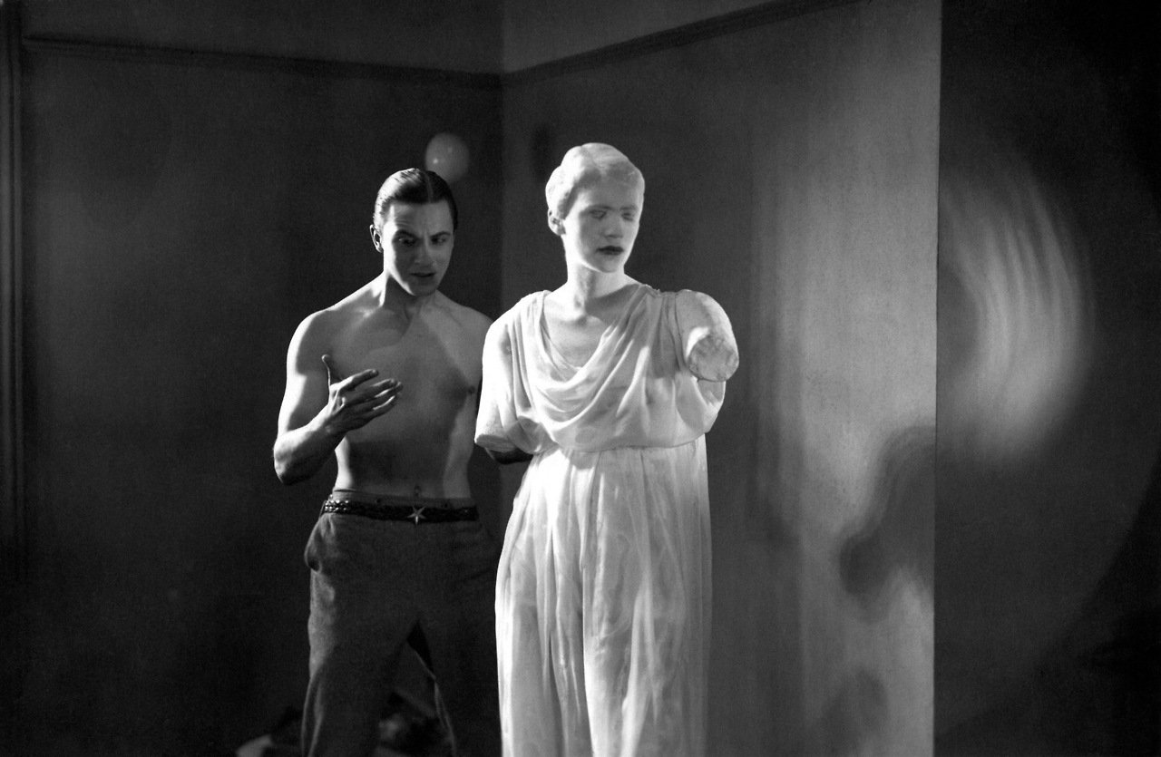 Blood of a Poet (1932)