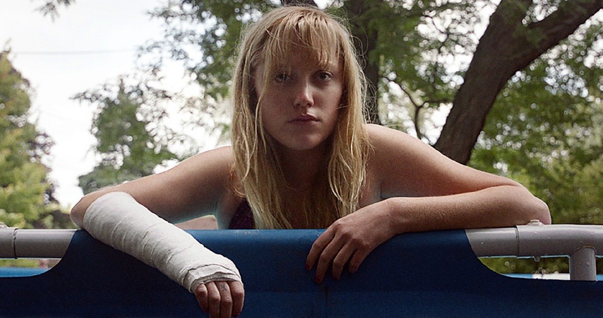 Maika Monroe - It Follows